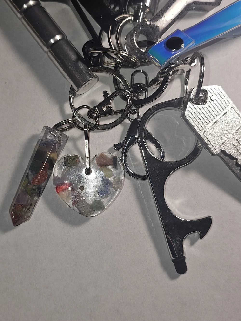 Multi-Tool Keychain Set Resin Heart Charm Filled With Chakra Chips